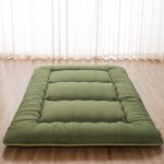 Japanese Floor Mattress, Futon Mattress with Portable Storage Bag and Washable Cover, Roll Up Thick Tatami Mattress Suitable for Camping, Guest Room, Green, Twin