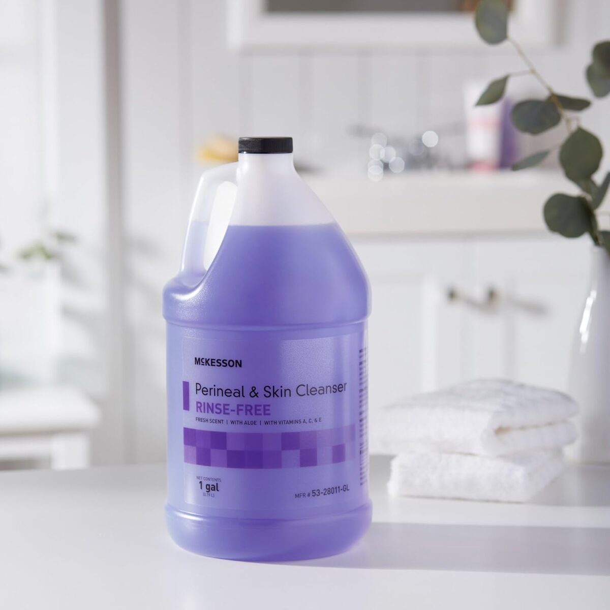 McKesson Perineal Skin Cleanser with Aloe, 1 Gallon [Pack of 1] Rinse-Free Body Wash for Incontinence or Ostomy Care, Fresh Scent - Image 7