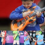 Inflatable Rock Star Toy Set, 7 Pack Inflatable Boom Box Mobile Phone Guitar Bass Party Props for 80's 90's Party Decorations, Rock and Roll Party Favors Supplies, Christmas Birthday Party Gifts. - Image 2