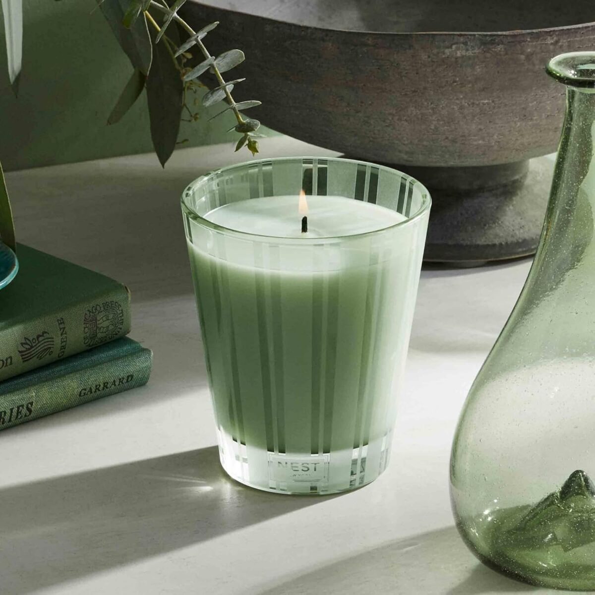 NEST New York Scented Classic Candle, Wild Mint & Eucalyptus - 8.1 oz - Up to 60-Hour Burn Time - Reusable Glass Vessel - Image 5