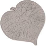 Leaf Garden Stepping Stone | Decorative Walkway Stepping Stones for Outdoor Garden Flowerbed & Lawn Yard Pathway | Weatherproof & Anti-Slip Rubber Pavers - 16" L x 16" W x 3/4" H - Image 8