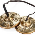 Foraineam Tingsha Cymbals Meditation Chime Bells, 2.5 Inch Brass Tibetan Tingsha Bells Relaxation Musical Instruments for Mindfulness, Chakra Healing, Stress Relief, Sound Awakening, Yoga Meditation
