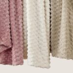 Bedsure Cozy Throw Blanket for Women - Pink Soft Throw Blankets for Couch, Cute Small Fleece Gifts for Girls, 50x60 Inches - Image 7