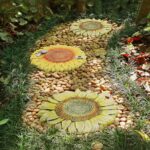 DAMEING Sunflower Stepping Stones Outdoor Garden Decoration, 2 Pack Paving Stones Kit for Outside Patio Landscape Yard Walkway Path, Anniversary Housewarming Birthday Gift, Indoor Decoation - Image 6