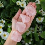 Zenkeeper 1Lb Natural Raw Rose Crystal Large Rose Quartz Stone Rough Gemstones Fountain Bulk Rocks for Tumbling, Cabbing, Polishing, Wire Wrapping, Wicca & Reiki Crystal Healing - Image 3