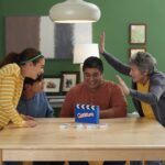 Hasbro Gaming Guesstures Game, Charades Game for 4 or More Players, Family Party Game for Ages 8 and Up - Image 6