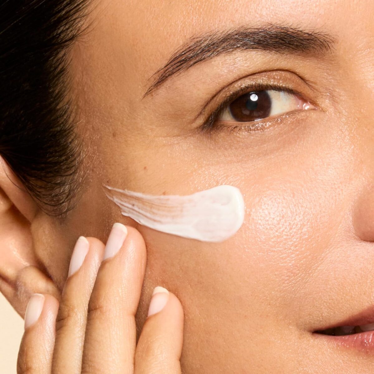 Honest Beauty Deep Hydration Face Cream for All Skin Types | Supports Natural Moisture Barrier | Shea Butter + Baobab Seed Oil | EWG Verified + Cruelty Free | 1.7 fl oz - Image 10