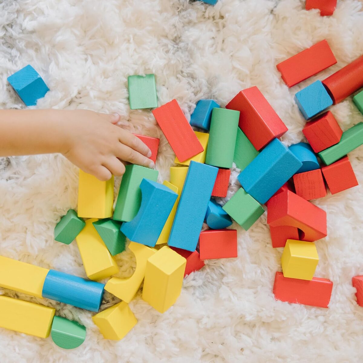 Melissa & Doug Wooden Building Blocks Set - 100 Blocks in 4 Colors and 9 Shapes Classic Kids Toys, Colored Wood For Toddlers Ages 2+ - FSC-Certified - Image 2