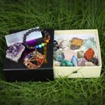 Healing Crystals Set,18PCS Crystal Healing Stones Kit Include 7 Raw Chakra Stones,7 Tumbled Stones,Amethyst Crystal,Lava Bracelet and Selenite for Yoga, Meditation - Image 3