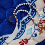 Muslim Prayer Rug with Tasbih Prayer Beads, Soft Large Prayer Matt Islam, Padded Islamic Prayer Mat Thick for Men and Women, Janamaz, Sajadah (31.5" x 47.2", Royal Blue) - Image 5